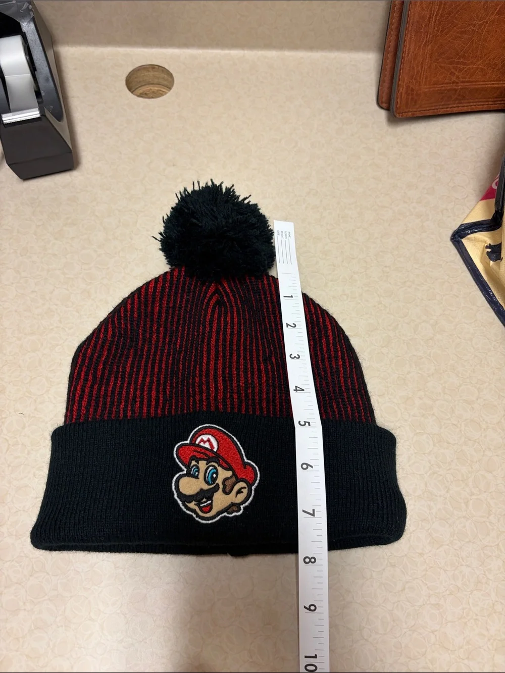 Nintendo Super Mario Knit Pom Beanie - Black & Red